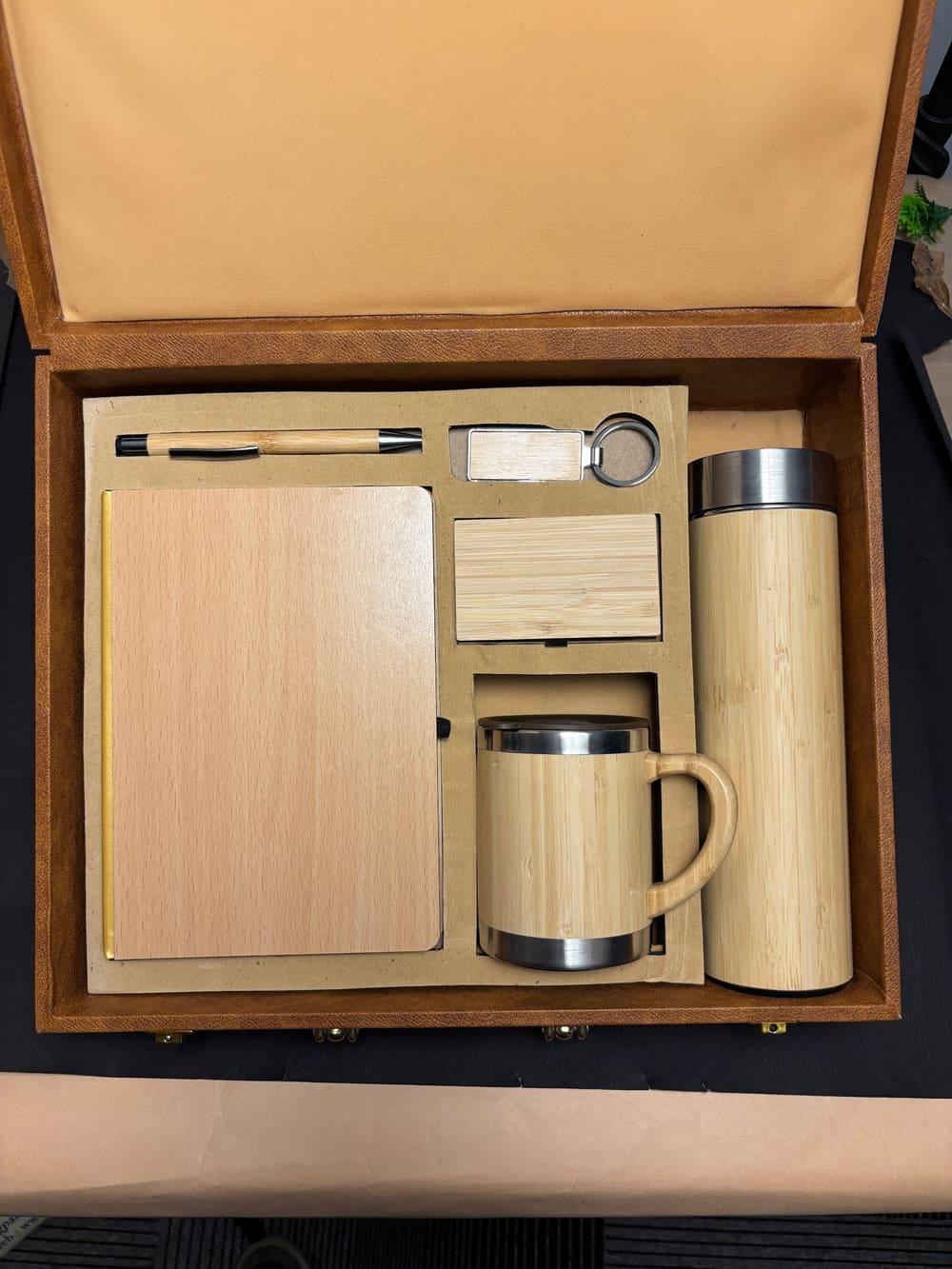 Diary, Pen, keychain, Card holder, Mug, Bottle